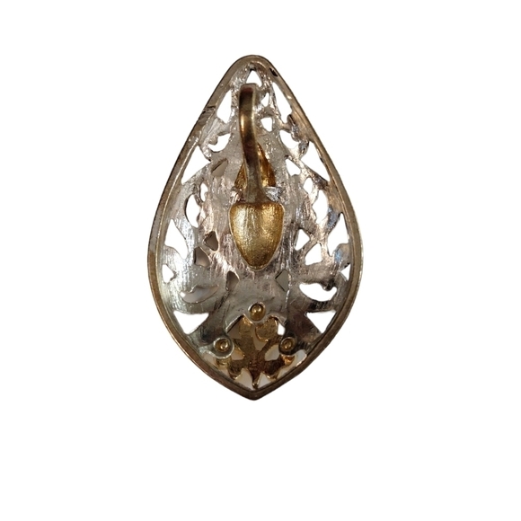 Two Tone Tear Drop Filagree Pendant NWOT - Picture 3 of 3